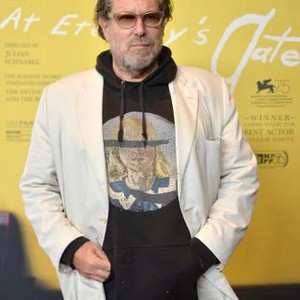 Julian Schnabel at arrivals for AT ETERNITY S GATE Premiere at the 56th New York Film Festival (NYFF), Alice Tully Hall at Lincoln Center, New York, NY October 12, 2018. Photo By: Kristin Callahan/Everett Collection
