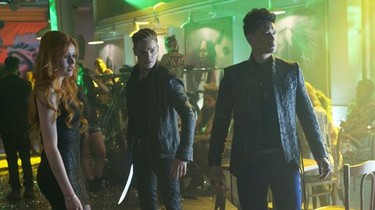 Shadowhunters Season 1 Episode 4 Rotten Tomatoes