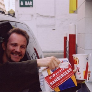 A scene from the documentary "Super Size Me!" starring and directed by filmmaker Morgan Spurlock. photo 14