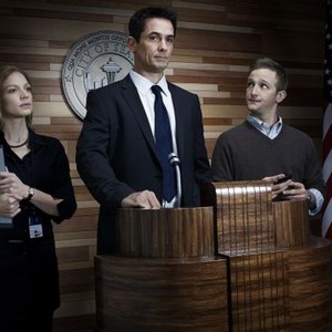 The Killing, Kristin Lehman (L), Billy Campbell (C), Eric Laden (R), 'Pilot', Season 1, Ep. #1, 04/03/2011, ©AMC