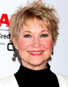 Dee Wallace