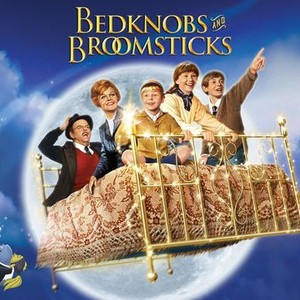 Bedknobs and Broomsticks photo 5