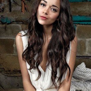 Ashley Madekwe as Molly Lucas