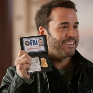 Jeremy Piven as Armon in "So Undercover." photo 13