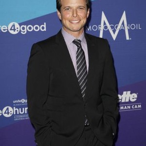 Scott Wolf at arrivals for unite4:humanity Celebrating Good, Giving and Greatness Around the Globe, Sony Pictures Studios, Los Angeles, CA February 27, 2014. Photo By: Emiley Schweich/Everett Collection