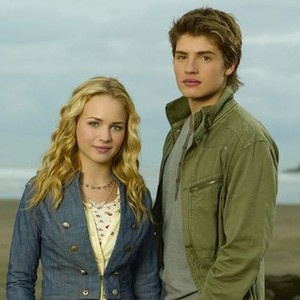 Avalon High (2010) photo 9