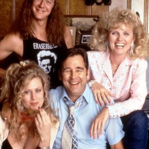 DADDY'S DYIN'...WHO'S GOT THE WILL?, Judge Reinhold, Beverly D'Angelo, Beau Bridges, Tess Harper, 1990, (c)MGM