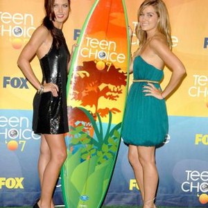 Audrina Patridge, Lauren Conrad in the press room for Teen Choice Awards  2007, Gibson Amphitheatre, Universal City, CA, August 26, 2007. Photo by: Dee Cercone/Everett Collection