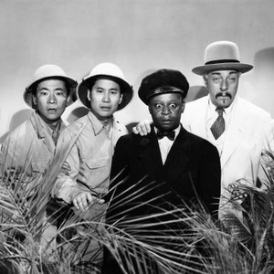 THE FEATHERED SERPENT, from left, Victor Sen Yung, Keye Luke, Mantan Moreland, Roland Winters, (as Charlie Chan), 1948