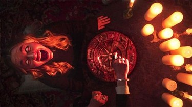 碟仙 Witchboard：挑戰你對靈異的想像，準備嚇破膽！