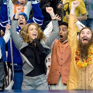 THE LOVE GURU, foreground from left: Verne Troyer, Jessica Alba, Manu Narayan, Mike Myers, 2008. ©Paramount