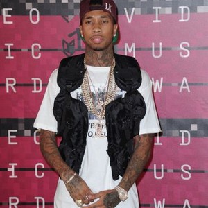 Tyga at arrivals for MTV Video Music Awards (VMA) 2015 - ARRIVALS 2, The Microsoft Theater (formerly Nokia Theatre L.A. Live), Los Angeles, CA August 30, 2015. Photo By: Dee Cercone/Everett Collection