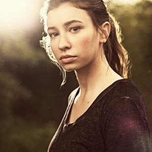 Katelyn Nacon as Enid