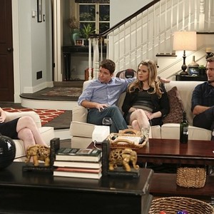 Friends With Better Lives, Kevin Connolly (L), Majandra Delfino (C), James Van Der Beek (R), 'Window Pain', Season 1, Ep. #2, 04/14/2014, ©CBS