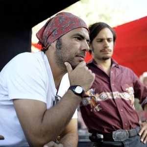 BABEL, Director Alejandro Gonzalez Inarritu, Gael Garcia Bernal, on set, 2006, ©Paramount Classics