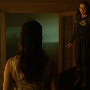 Lost Girl, Chloe Rose, 'Lovers.apart', Season 4, Ep. #3, 01/27/2014, ©SYFY
