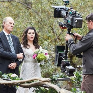 Parenthood, Craig T. Nelson (L), Lauren Graham (R), 'May God Bless and Keep You Always', Season 6, Ep. #13, 01/29/2015, ©NBC