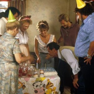 MURPHY'S ROMANCE, sixth, seventh, eighth and ninth from left: Sally Field, James Garner, Brian Kerwin, Dennis Burkley, (c) 1985 Columbia Pictures