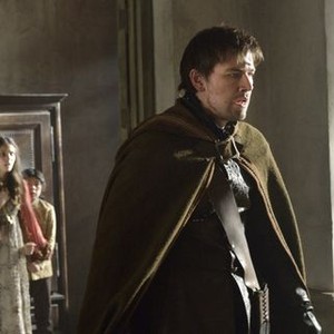 Reign, Caitlin Stasey (L), Lucius Hoyos (C), Torrance Coombs (R), 'Slaughter of Innocence', Season 1, Ep. #22, 05/15/2014, ©KSITE