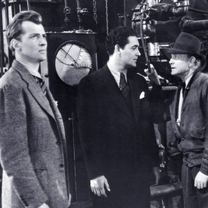Daredevils of the Red Circle (1939) photo 7