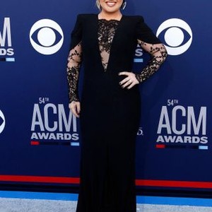 Kelly Clarkson at arrivals for 54th Academy Of Country Music (ACM) Awards - Arrivals, MGM Grand Garden Arena, Las Vegas, NV April 7, 2019. Photo By: JA/Everett Collection