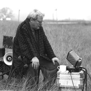 LIFE OF DAVID GALE, Director Alan Parker on the set, 2003, (c) Universal