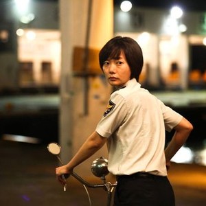 A Girl at My Door (2014) photo 3