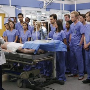 Grey's Anatomy, from left: Ellen Pompeo, Giacomo Gianniotti, Joe Adler, Samantha Sloyan, 'The Me Nobody Knows', Season 12, Ep. #6, 11/05/2015, ©ABC