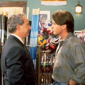 D2: THE MIGHTY DUCKS, from left: Michael Tucker, Emilio Estevez, 1994, ©Buena Vista Pictures