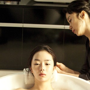 (L-R) Seo Woo as Hae-Ra and Jeon Do-Youn as Eun-Yi in "The Housemaid." photo 5