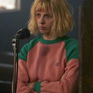 Sophia Di Martino as Amy