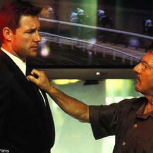 Ed Burns and Dustin Hoffman in Confidence photo 6
