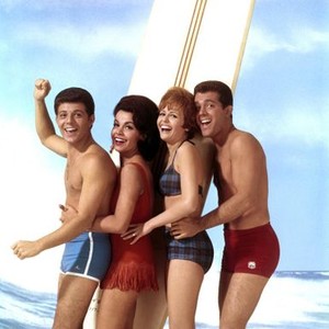 BEACH BLANKET BINGO, Frankie Avalon, Annette Funicello, Deborah Walley, John Ashley, 1965