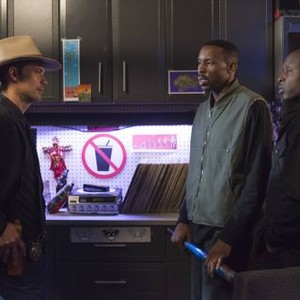 Justified, Timothy Olyphant (L), Wood Harris (C), Steve Harris (R), 'The Kids Aren't All Right', Season 5, Ep. #2, 01/14/2014, ©FX