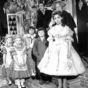 BABES IN TOYLAND, Marilee Arnold, Melanie Arnold, Kevin Corcoran, Ray Bolger, Brian Corcoran, Mary McCarty, Annette Funicello, 1961