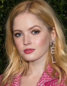 Ellie Bamber