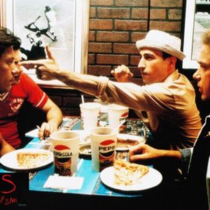 SUMMER OF SAM, left front to back: Brian Tarantina, John Leguizamo, right front to back: Michael Rispoli, Saverio Guerra, 1999, © Buena Vista