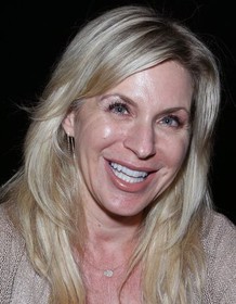 Julianne Grossman