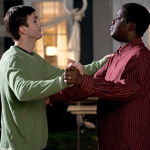 Ashton Kutcher (l) and Bernie Mac star in Columbia Pictures/Regency Enterprises' new comedy Guess Who. photo 20