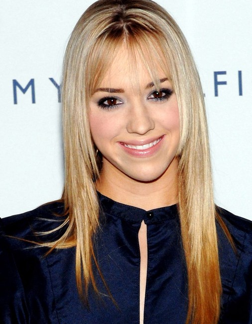 Andrea Bowen