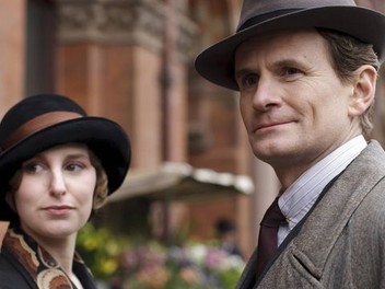 Downton abbey season 4 episode 1 watch online shop