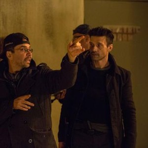 THE PURGE: ANARCHY, from left: director James DeMonaco, Frank Grillo, on set, 2014. ph: Justin Lubin/©Universal