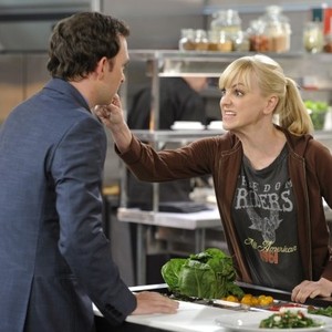 Mom, Nate Corddry (L), Anna Faris (R), 'Abstinence and Pudding', Season 1, Ep. #6, 10/28/2013, ©CBS