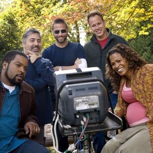 ARE WE DONE YET?, Ice Cube, director Steve Carr, producer Matt Alvarez, producer Todd Garner, Nia Long, on set, 2007. ©Sony Pictures