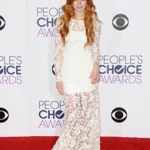 Katherine McNamara at arrivals for People''s Choice Awards 2016 - Arrivals 2, The Microsoft Theater (formerly Nokia Theatre L.A. Live), Los Angeles, CA January 6, 2016. Photo By: Dee Cercone/Everett Collection
