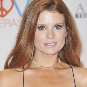 JoAnna Garcia at arrivals for 24th Annual Race To Erase MS Gala, The Beverly Hilton Hotel, Beverly Hills, CA May 5, 2017. Photo By: Elizabeth Goodenough/Everett Collection