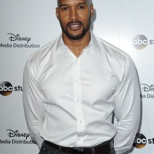 Henry Simmons at arrivals for Disney Media Networks International Upfronts, The Walt Disney Studios Lot, Burbank, CA May 17, 2015. Photo By: Dee Cercone/Everett Collection