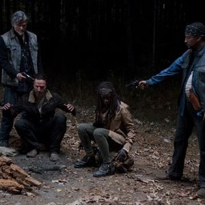 The Walking Dead, from left: Jeff Kober, Andrew Lincoln, Danai Gurira, Davi Jay, 'A', Season 4, Ep. #16, 03/30/2014, ©AMC