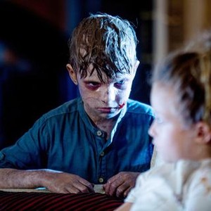 THE OTHER SIDE OF THE DOOR, from left: Logan Creran, Sofia Rosinsky, 2016. ph: Zishaan Akbar Latif/TM and © copyright 20th Century Fox. All rights reserved.