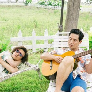 DETOUR, (AKA OLLE), FROM LEFT, PARK HEE-SOON, SHIN HA-KYUN, 2016. ©DAEMYUNG CULTURE FACTORY